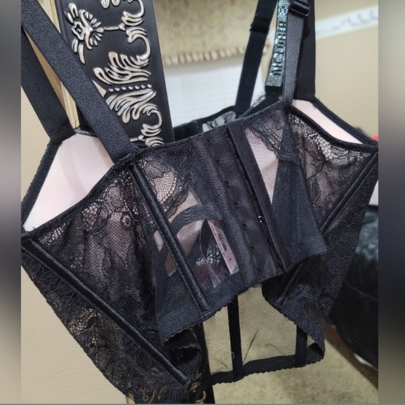 Victoria’s Secret Shine Strap Push Up Corset Top in Black size 32B NWT - Picture 5 of 7